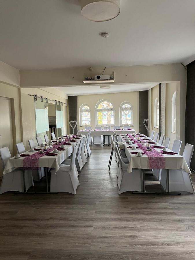 Hotel Und Restaurant Kranichsberg Woltersdorf  Extérieur photo