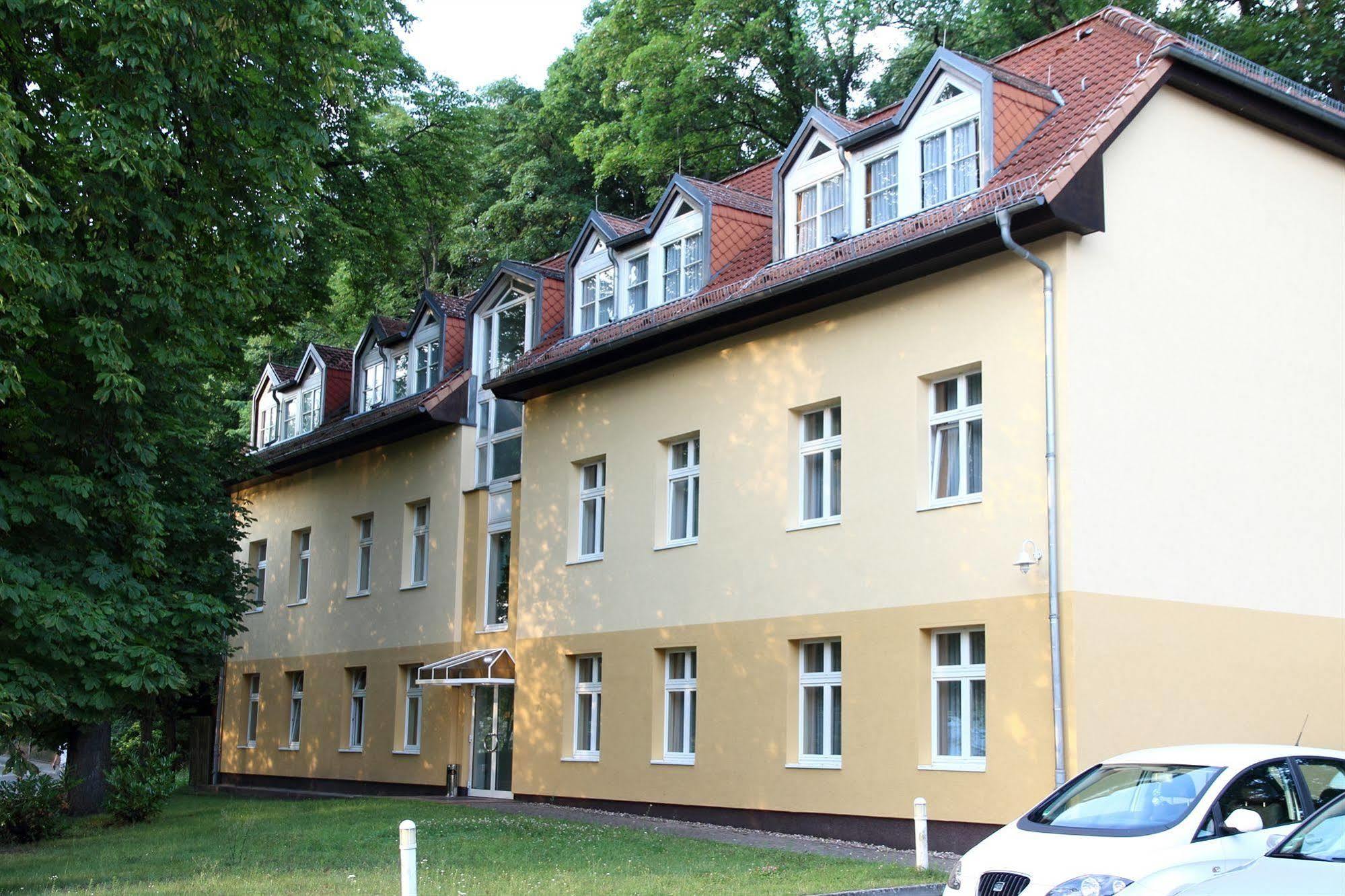 Hotel Und Restaurant Kranichsberg Woltersdorf  Extérieur photo